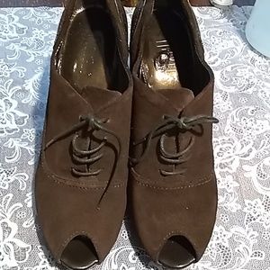 Nickels Brown shoes 8 1/2 M